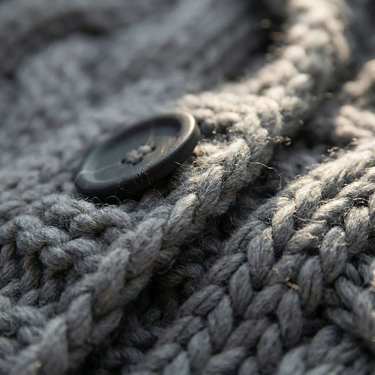 Women's Hooded Cardigan with Cable-Knit Texture & Button Front