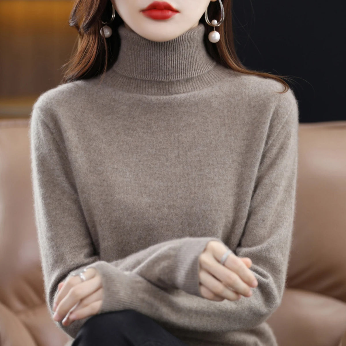 Dark Brown Women's Cashmere Turtleneck Sweater with Regular Fit & Soft Stretch - Close Up Collar