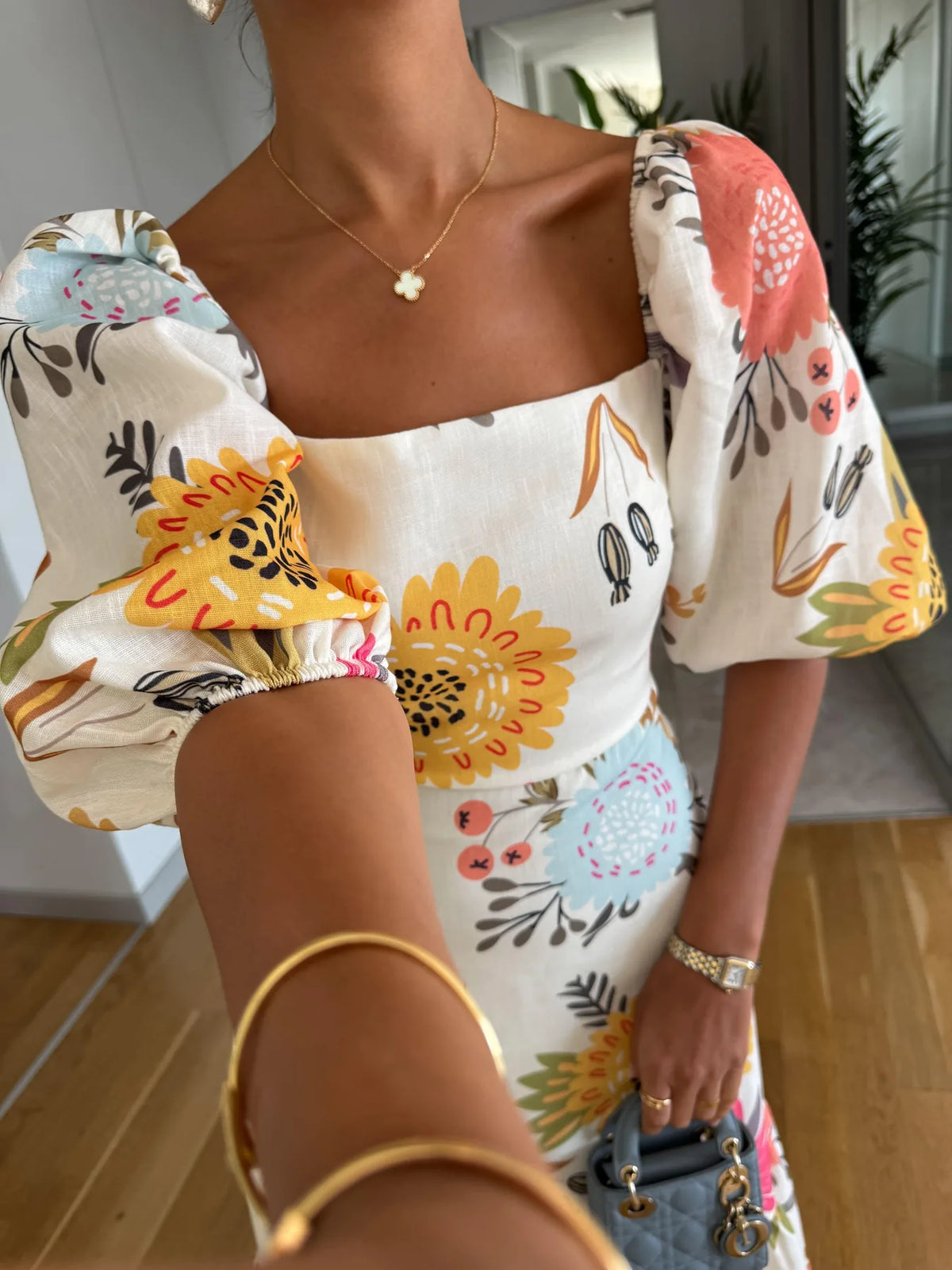 Multicolor Women's Floral Midi Dress with Puff Sleeves & Tiered Skirt - Sleeve Detail